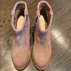 Splendid suede boots